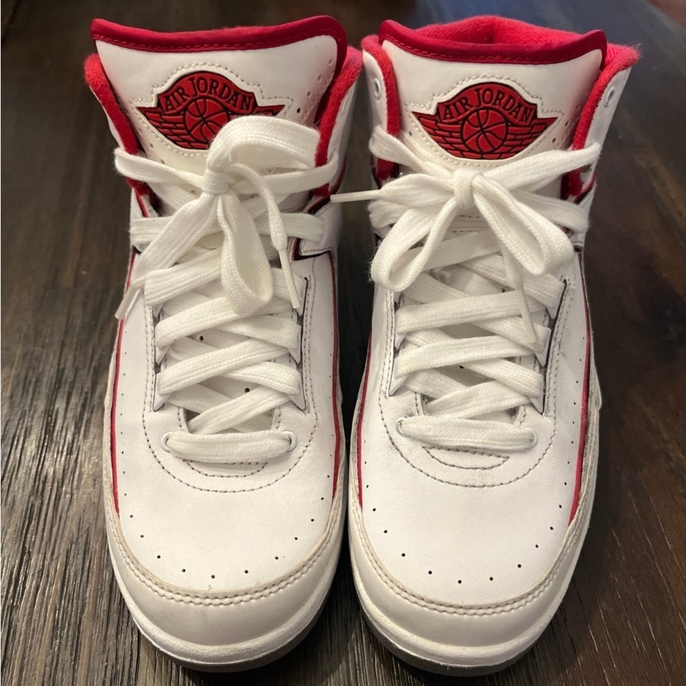 Nike Air Jordan 2 Retro Shoes- Size 5.5 Y